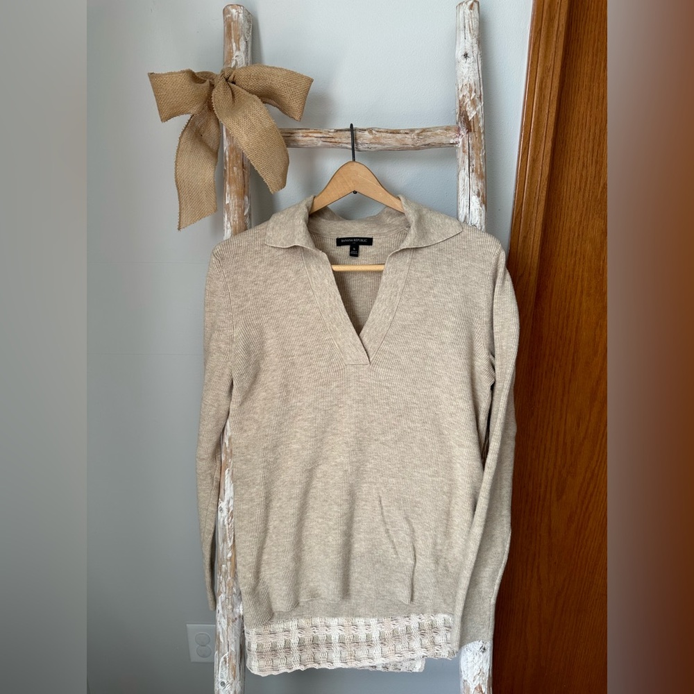 Banana Republic preppy collared sweater - size small